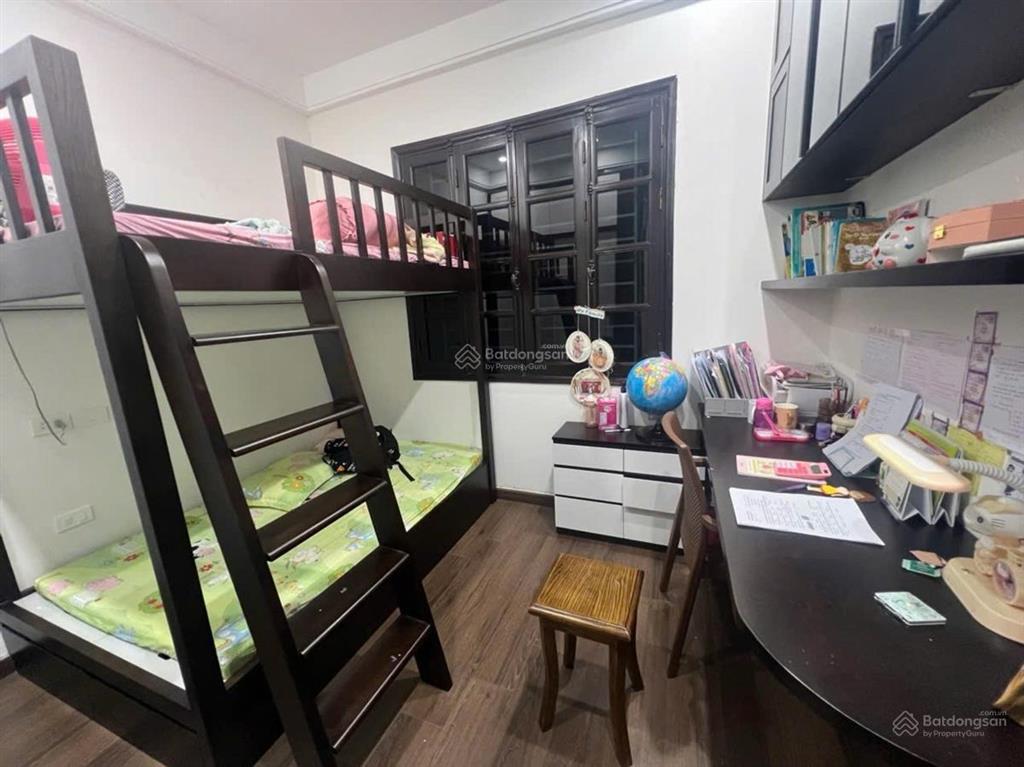Siêu đẹptrung tâm cầu giấy2 mặt thoáng trước sau50m ra phốnhà còn mới đẹpnôi thất xịnnhỉnh 12