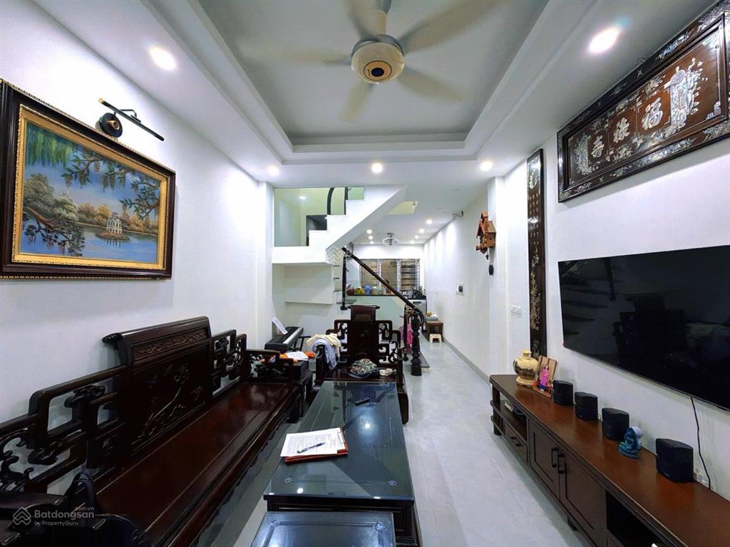 Siêu đẹptrung tâm cầu giấy2 mặt thoáng trước sau50m ra phốnhà còn mới đẹpnôi thất xịnnhỉnh 12
