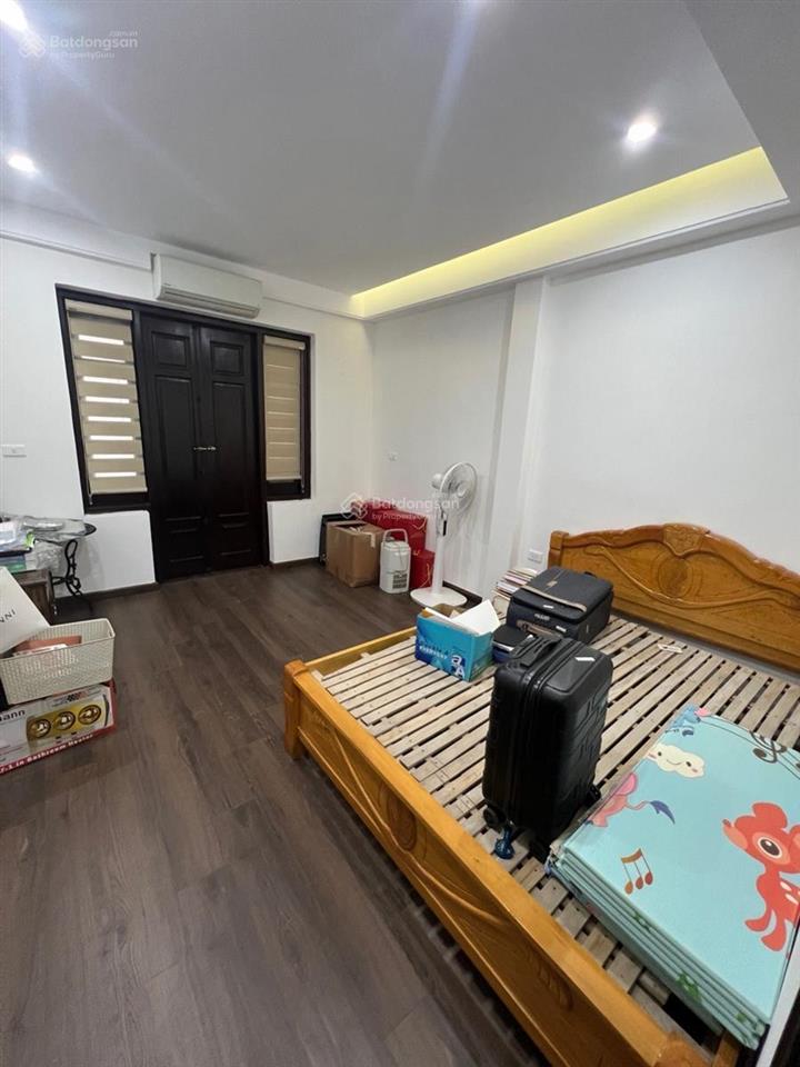 Siêu đẹptrung tâm cầu giấy2 mặt thoáng trước sau50m ra phốnhà còn mới đẹpnôi thất xịnnhỉnh 12