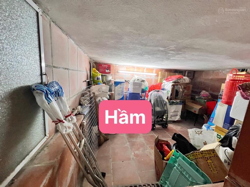 Bán nhà riêng tại trần duy hưng, giá chỉ nhỉnh 13 tỷ 50m2 5 tầng dân xây có thương lượng tốt