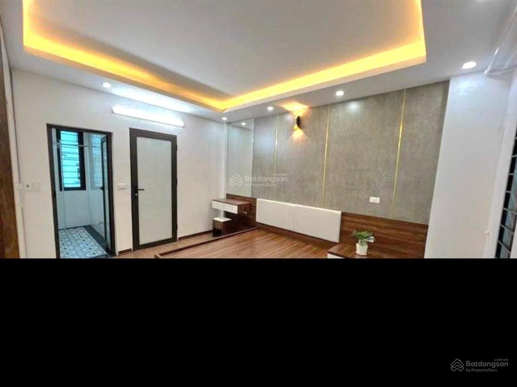Nhà 5 tầng, lô góc 3 thoáng, ở ngay, full nội thất, nhỉnh 8 tỷ