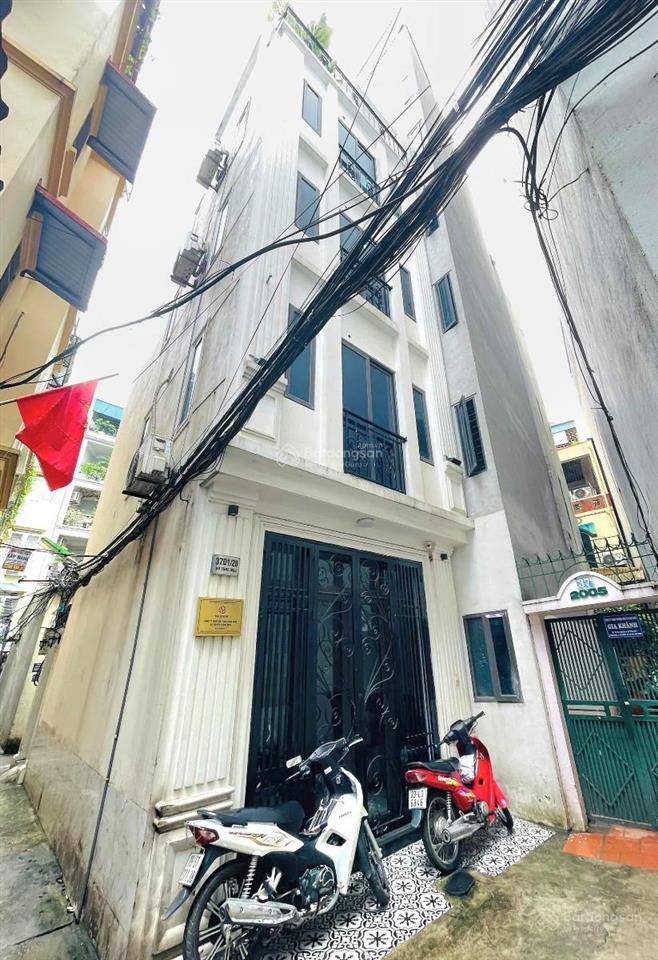 Nhà 5 tầng, lô góc 3 thoáng, ở ngay, full nội thất, nhỉnh 8 tỷ