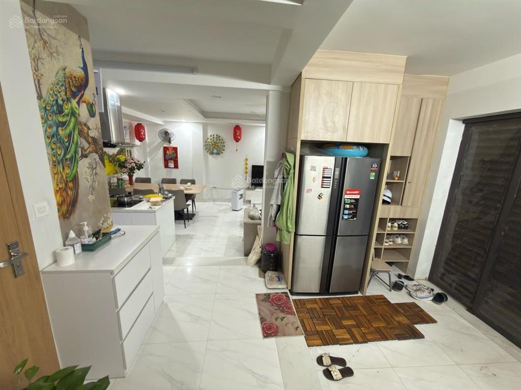 Nhà đẹp đội cấn ba đình full nội thất thoáng sáng 5 tầng. nhỉnh 9 tỷ thương lượng tốt