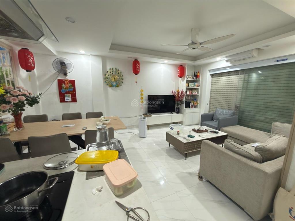 Nhà đẹp đội cấn ba đình full nội thất thoáng sáng 5 tầng. nhỉnh 9 tỷ thương lượng tốt