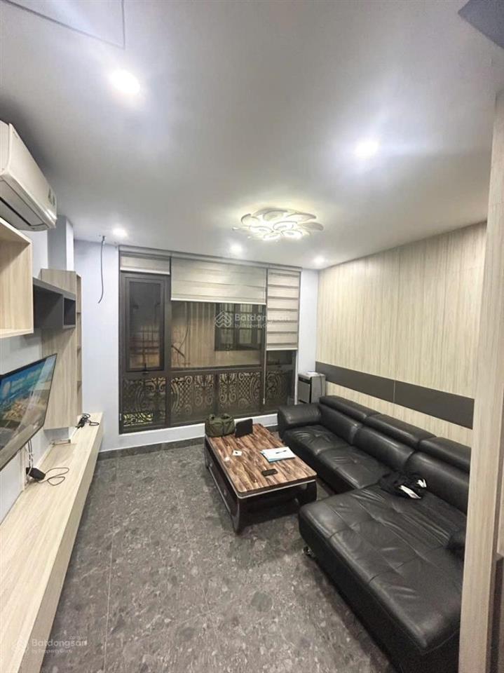 Nhà đẹp thụy khuê tây hồ 5 tầng full nội thất ở ngay nhỉnh 7 tỷ