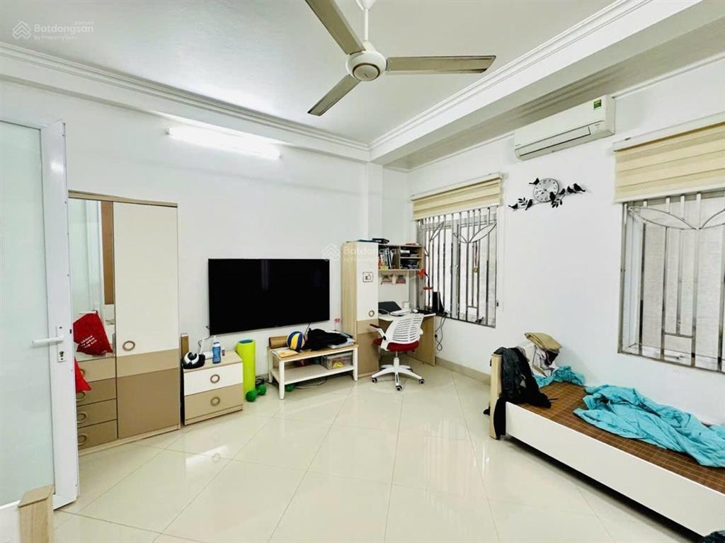 Nhà đẹp ở ngay  sầm uất  lô góc thoáng sáng  hồ tùng mậu  từ liêm  5 tầng  nhỉnh 7 tỷ