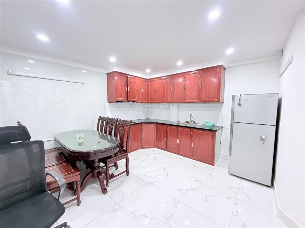 Nhà đẹp  ở ngay  vị trí đẹp, tiềm năng cao  yên hòa  cầu giấy  61m2  nhỉnh 10 tỷ