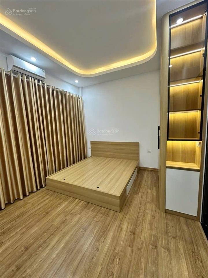 Nhà mới5 tầng thang máyngõ rộnggần ô tôfull nội thất  phạm văn đồngbắc từ liêmnhỉnh 8 tỷ