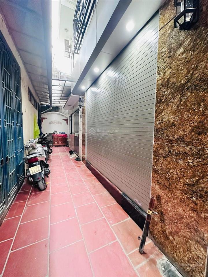 Nhà mới5 tầng thang máyngõ rộnggần ô tôfull nội thất  phạm văn đồngbắc từ liêmnhỉnh 8 tỷ