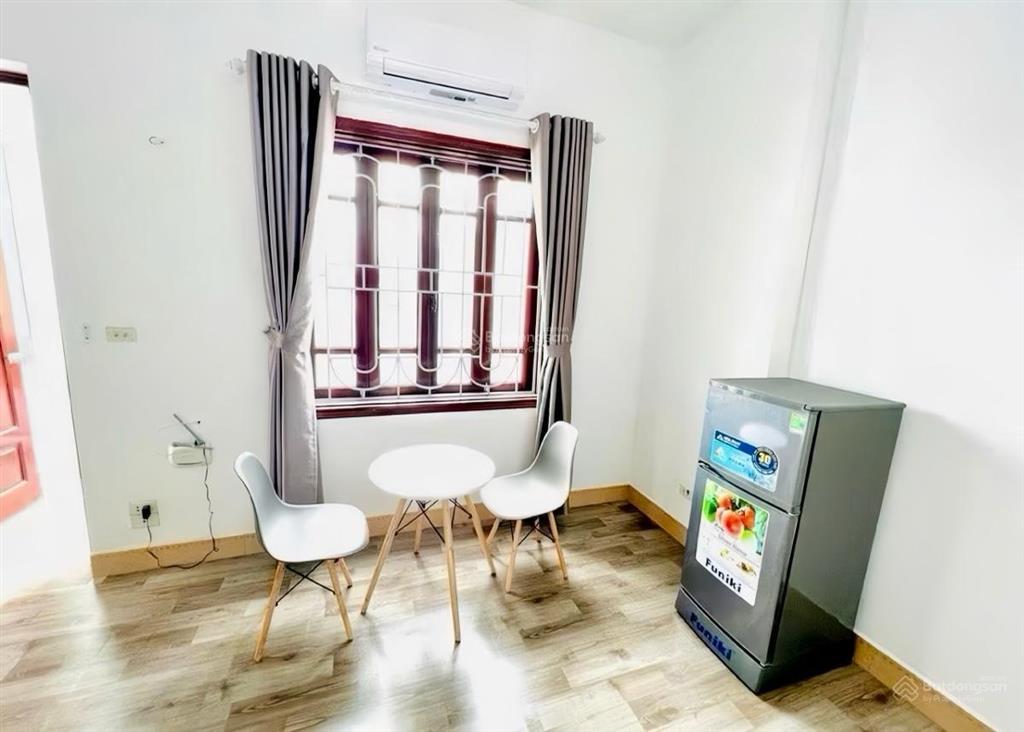 Toà nhà dòng tiền  8 tầng thang máy  ô tô đỗ cửa  14 phòng khép kín  2 thoáng  13.8 tỷ ctl