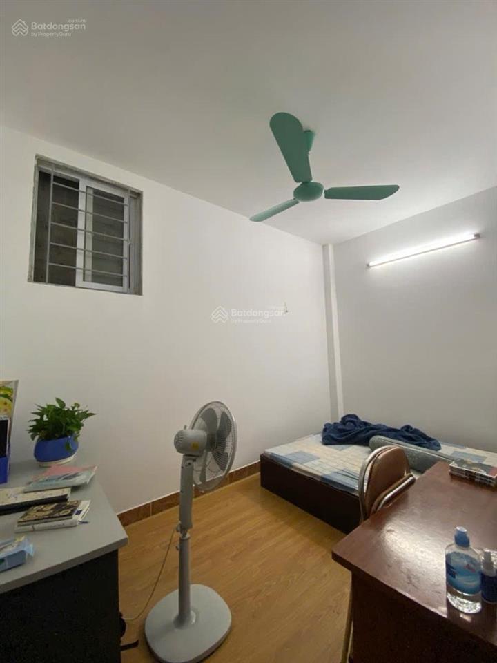 Cầu giấy  nhà đẹp  40m2  dân xây chắc chắn  ngõ thông  4 tầng  nhỉnh 9 tỷ thương lượng tốt
