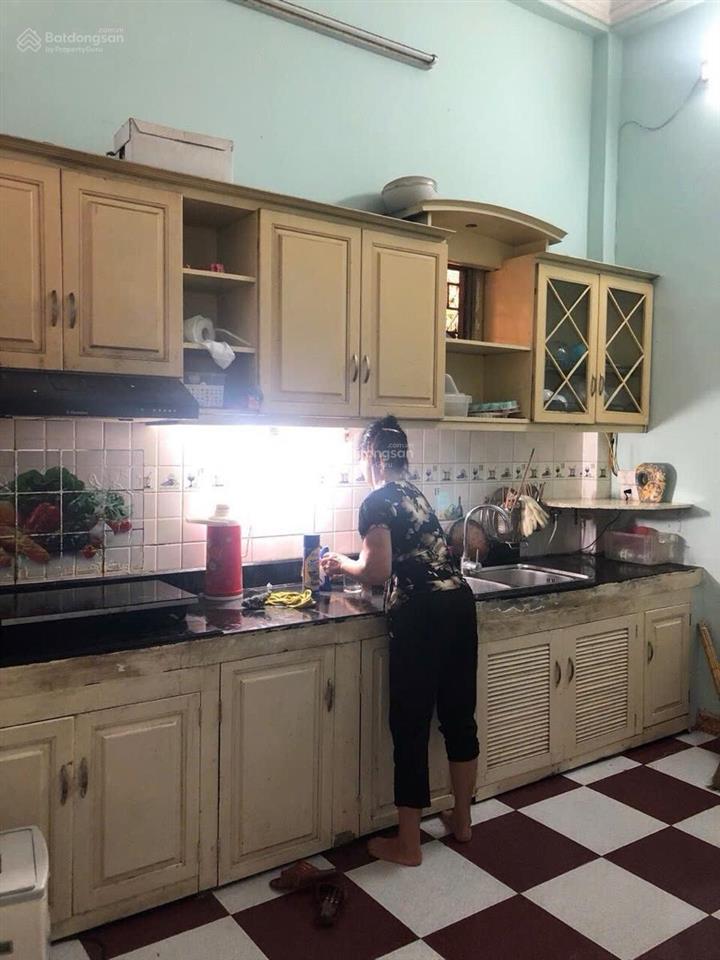 Phân khúc nhỉnh 6 tỷnhà 5 tầngcầu giấy37m2nội thất cơ bảnthương lượng tốtxem nhà ngay