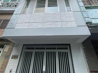 Hoàng sa q1  27m2 1 trệt 2 lầu  ngang 3,5m dài 7,4m nở hậu. nhà mới ở ngay