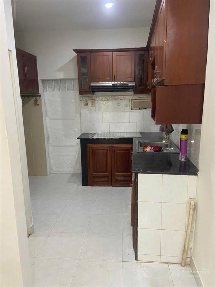 Phan tôn q1 thông tứ hướng điện biên phủ  đinh tiên hoàng  võ thị sáu. 2 tầng  2 pn  2wc