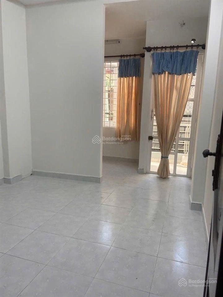 Phan tôn q1 thông tứ hướng điện biên phủ  đinh tiên hoàng  võ thị sáu. 2 tầng  2 pn  2wc