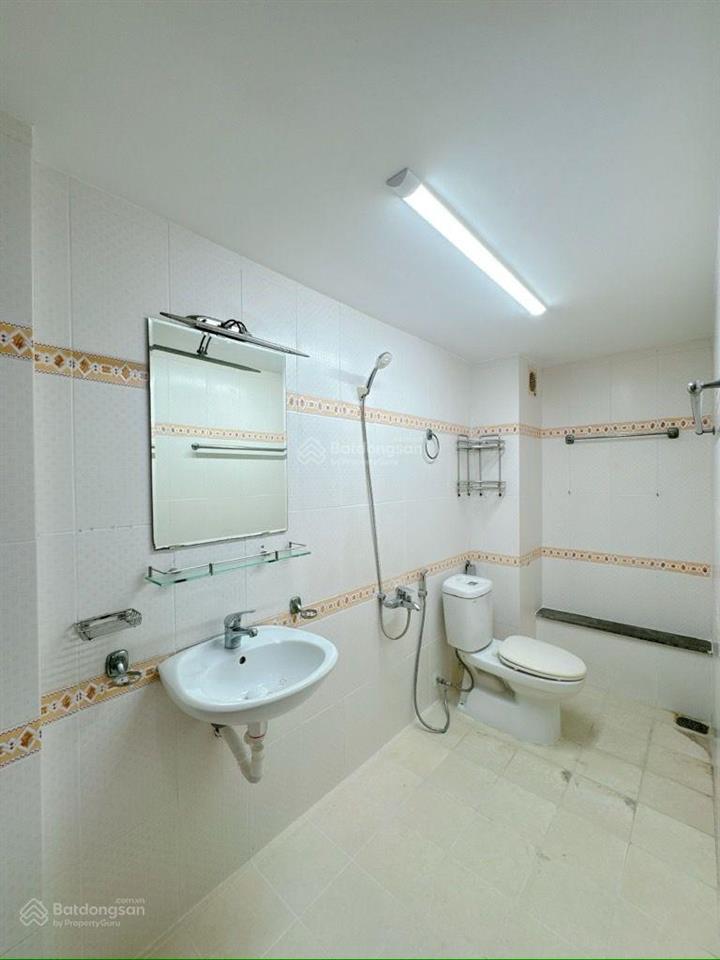 Góc 2mt  hxh nguyễn thị thập q7  6pn  4wc  hẻm 5  6m  lotte q7 kế bên  nhỉnh 9 tỷ