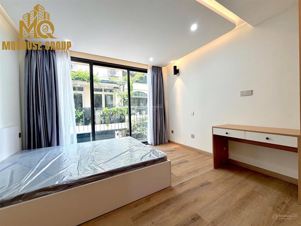 Cho thuê studio ban công 30m2 mới 100%  có máy giặt riêng  ngay chợ bến thành  ngã sáu phù đổng