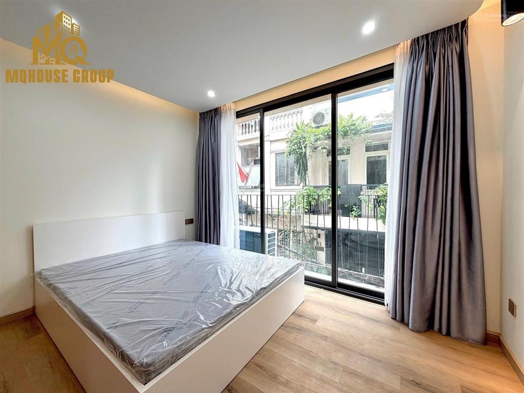 Cho thuê studio ban công 30m2 mới 100%  có máy giặt riêng  ngay chợ bến thành  ngã sáu phù đổng