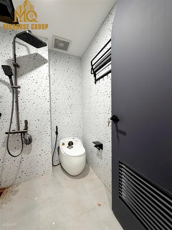 Cho thuê studio ban công 30m2 mới 100%  có máy giặt riêng  ngay chợ bến thành  ngã sáu phù đổng