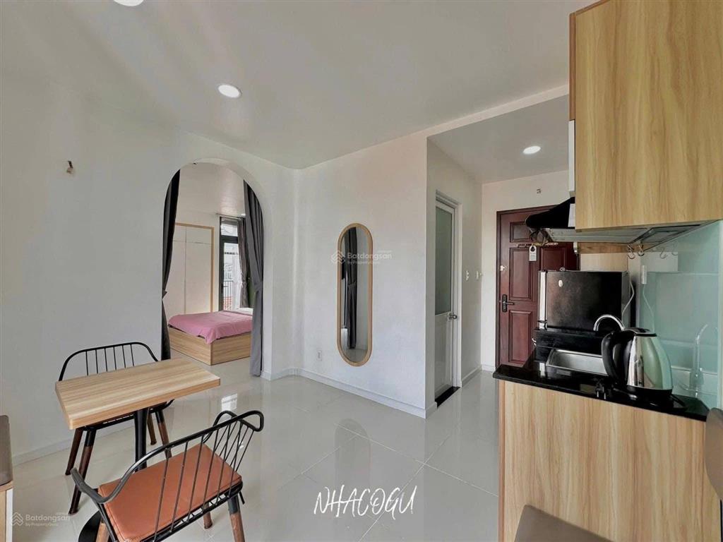 Cho thuê 1pn ban công 40m2 cao cấp  ngay cầu thị nghè  công viên lê văn tám  thảo cầm viên sg
