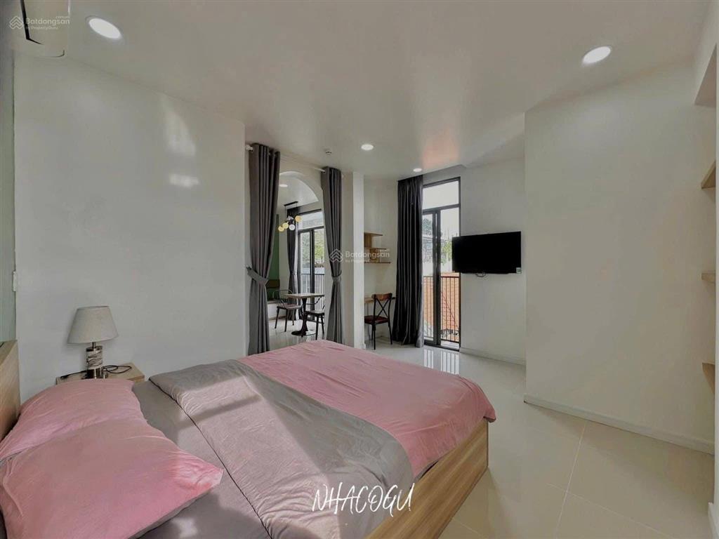 Cho thuê 1pn ban công 40m2 cao cấp  ngay cầu thị nghè  công viên lê văn tám  thảo cầm viên sg