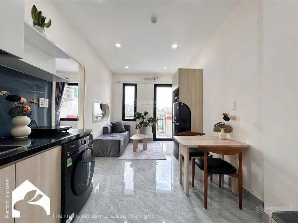 Cho thuê căn hộ 1 phòng ngủ ban công 50m² ngay vòng xoay nguyễn bỉnh khiêm  công viên văn tám