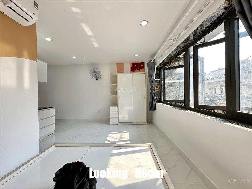 Cho thuê studio 25m2 có thang máy  hầm xe  ngay công viên nước đầm sen  đại học hồng bàng