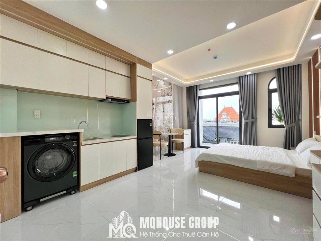 Cho thuê studio ban công 30m2 new 100% ngay ngã tư hàng xanh  cầu thị nghè  thảo cầm viên sg