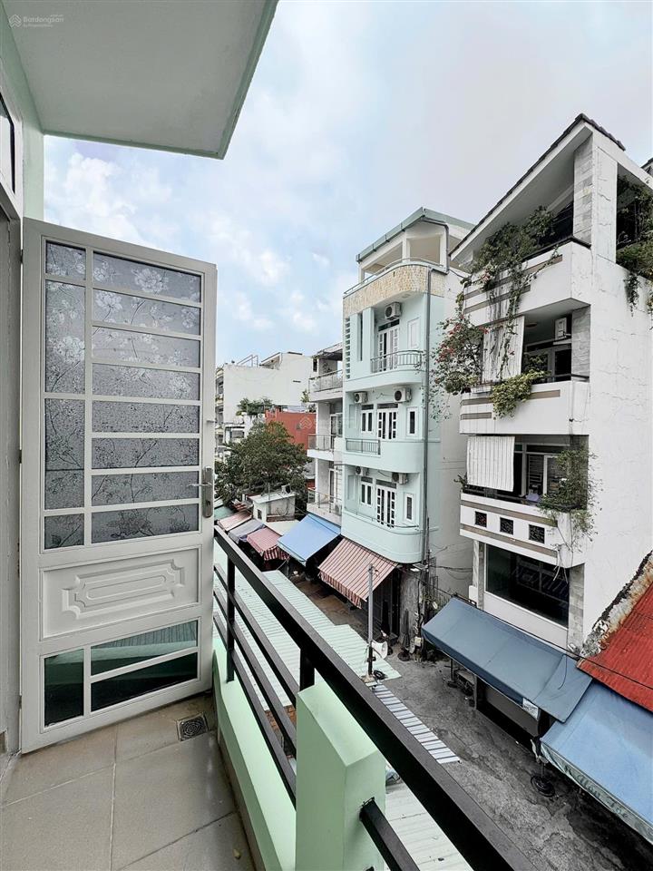 Cho thuê studio ban công 25m2 new 100% ngay công viên lê văn tám  chợ đa kao  cầu bông q1