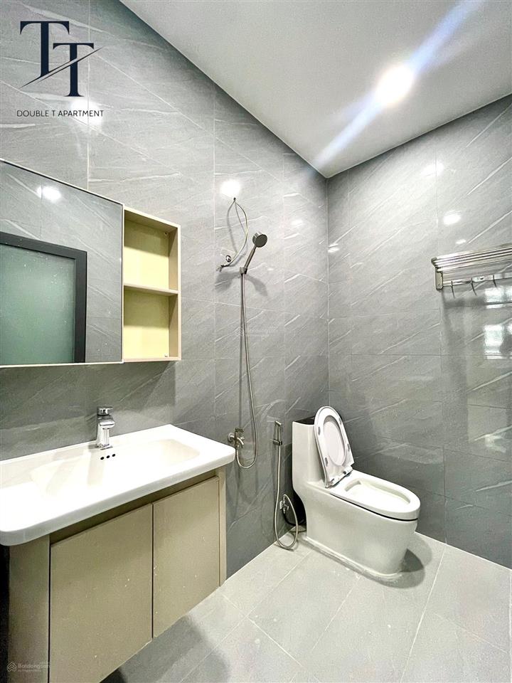 Cho thuê studio 35m2 new 100% có thang máy  máy giặt riêng ngay ngã tư hàng xanh, cầu thị nghè