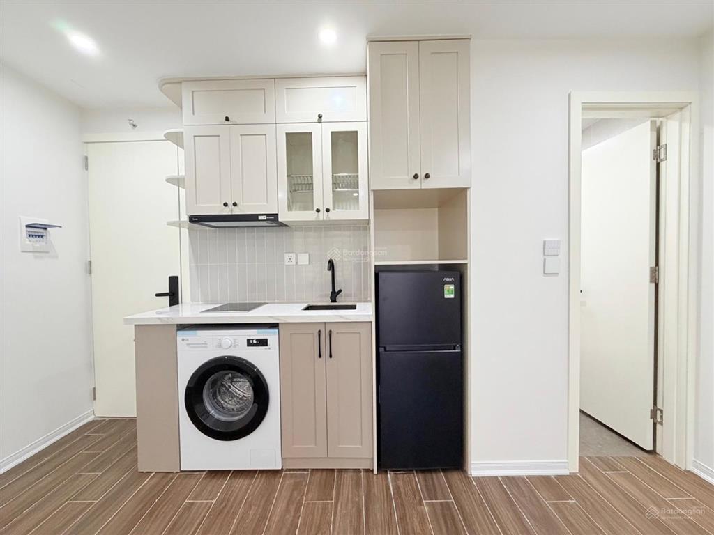 Bán tòa apartment nội thất cao cấp gần văn cao 110m2 mt 8.5m dòng tiền 2 tỷ/năm chỉ 37 tỷ