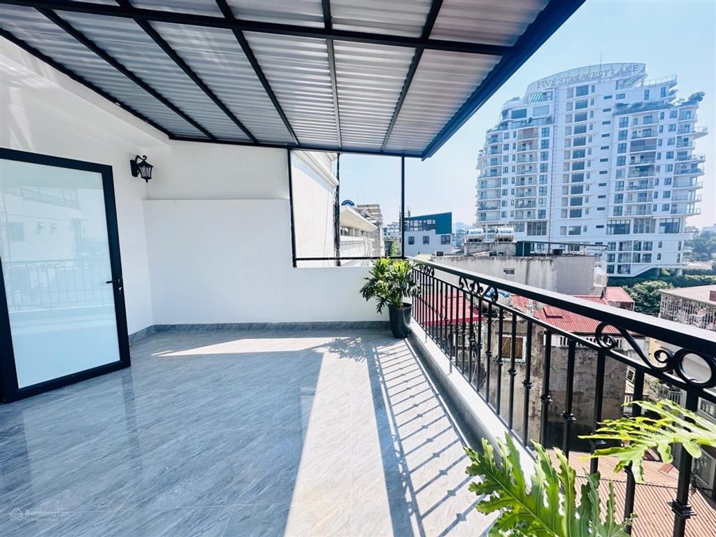 Bán nhà thụy khuê văn cao, 8 tầng thang máy, gần hồ tây, chỉ nhỉnh 18 tỷ