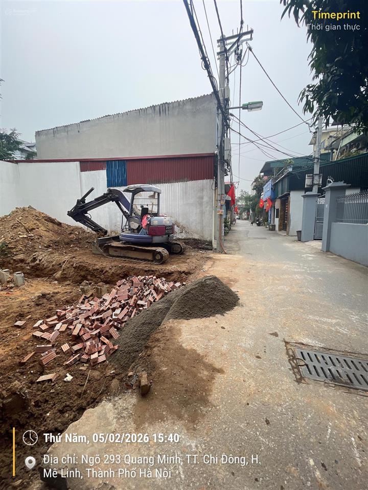 Chính chủ cần bán nhà mới tinh 4,x tỷ nhà 3 tầng gara oto trục chính kinh doanh chi đông,quang minh