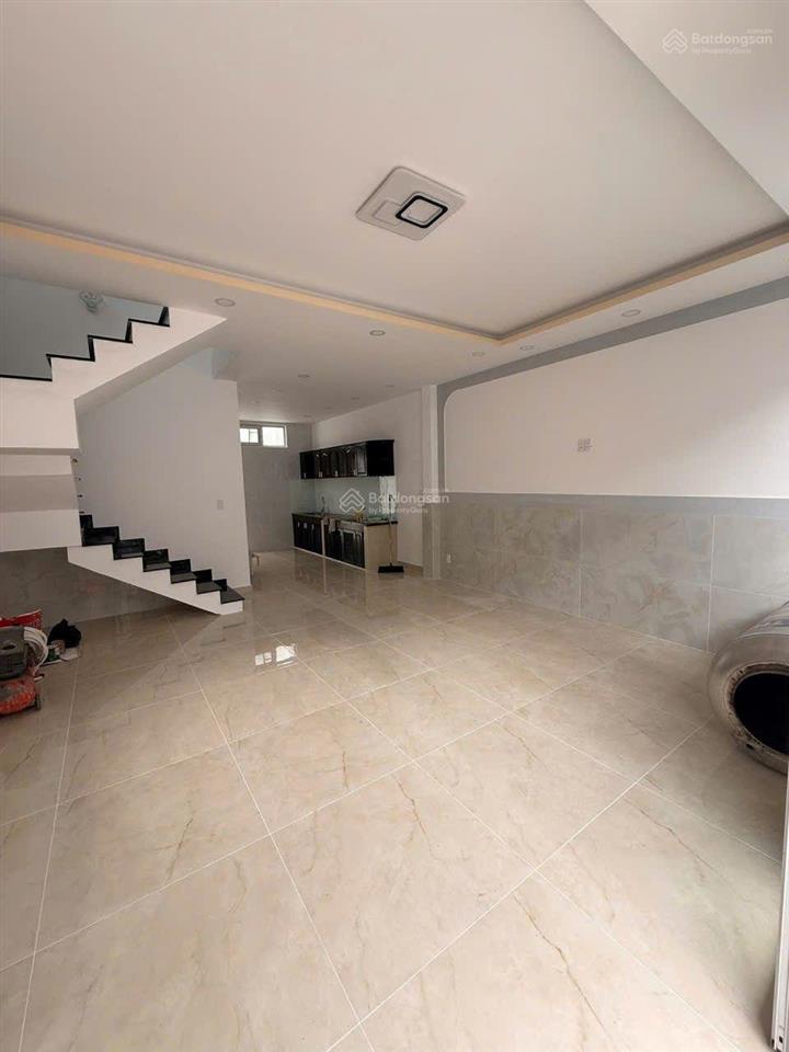 Bán nhà lê văn quới gần 4 xã hẻm ôtô tới cửa