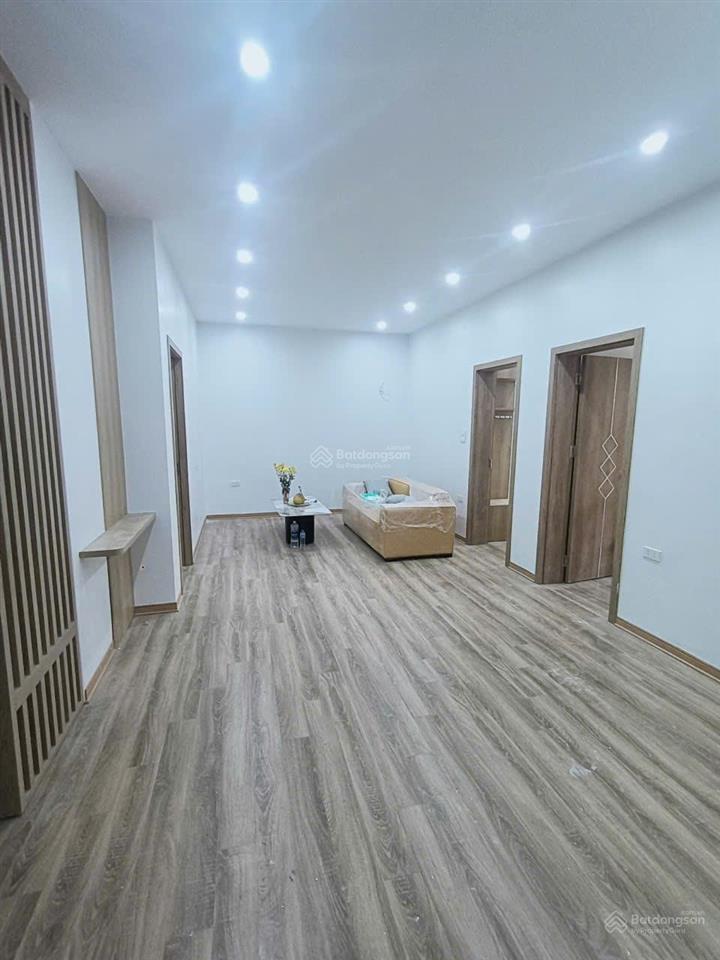 Chung cư giá rẻ 60m2 3 ngủ 2 vs, ban công đẹp, trần quý kiên gần trần đăng ninh, nguyễn phong sắc
