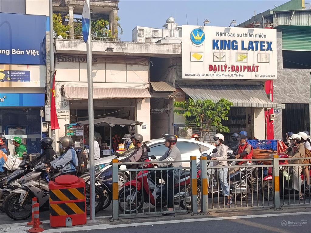 Bán nhà riêng mặt tiền đường tại 578 lũy bán bích, 78 tỷ, 293 m2, giá tốt