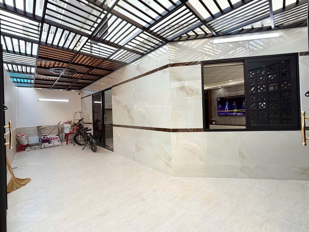 Hiếm gò vấp  hxh nhà mới 5 tầng có gara  63m full nội thất  9.8 tỷ