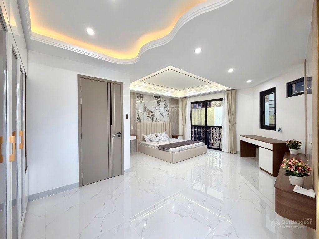 Hiếm gò vấp  hxh nhà mới 5 tầng có gara  63m full nội thất  9.8 tỷ