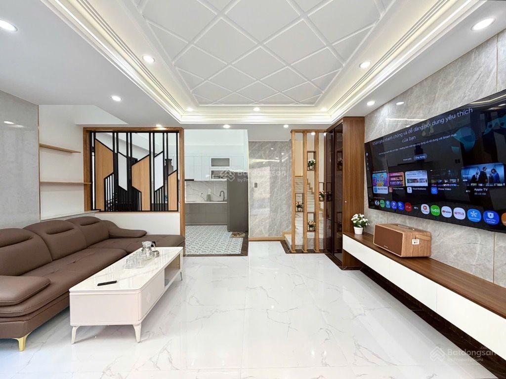 Hiếm gò vấp  hxh nhà mới 5 tầng có gara  63m full nội thất  9.8 tỷ