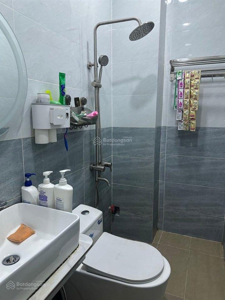 Mặt tiền kinh doanh gò vấp ô tô tới nhà 3pn 2wc, sân thượng, chỉ 4 tỷ