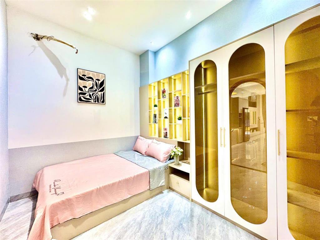Xuất cảnh bán gấp nhà lê quang sung, 56m2, 3 tầng btct,4 pn, 3 wc gần ngay nhà sách, chợ cây gõ