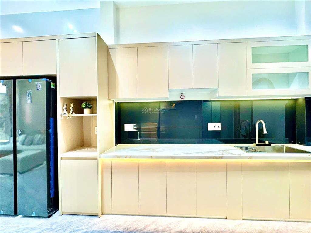 Xuất cảnh bán gấp nhà lê quang sung, 56m2, 3 tầng btct,4 pn, 3 wc gần ngay nhà sách, chợ cây gõ