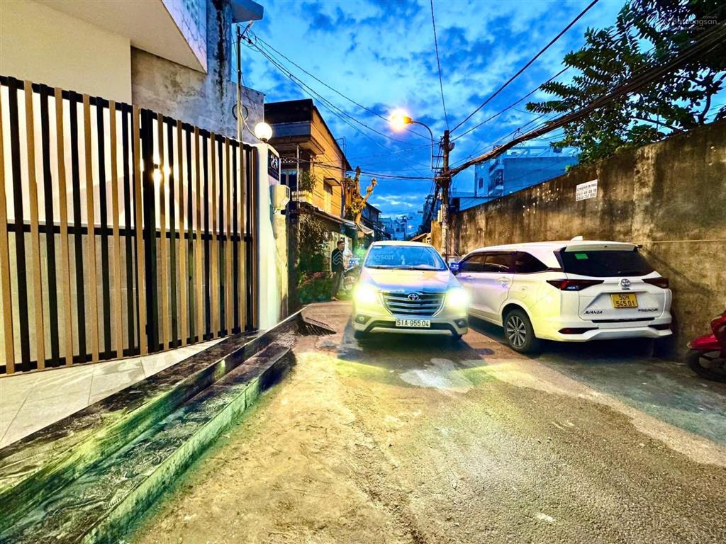 Xuất cảnh bán gấp nhà lê quang sung, 56m2, 3 tầng btct,4 pn, 3 wc gần ngay nhà sách, chợ cây gõ