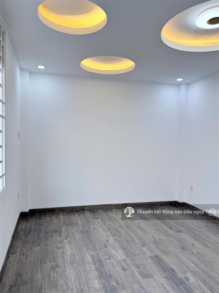Chủ giảm trực tiếp 300tr còn 8.4tỷ nhà lô góc 5tầng shr đường trần thánh tông, phường 15, dt 75.3m2