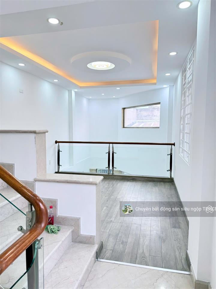 Chủ giảm trực tiếp 300tr còn 8.4tỷ nhà lô góc 5tầng shr đường trần thánh tông, phường 15, dt 75.3m2
