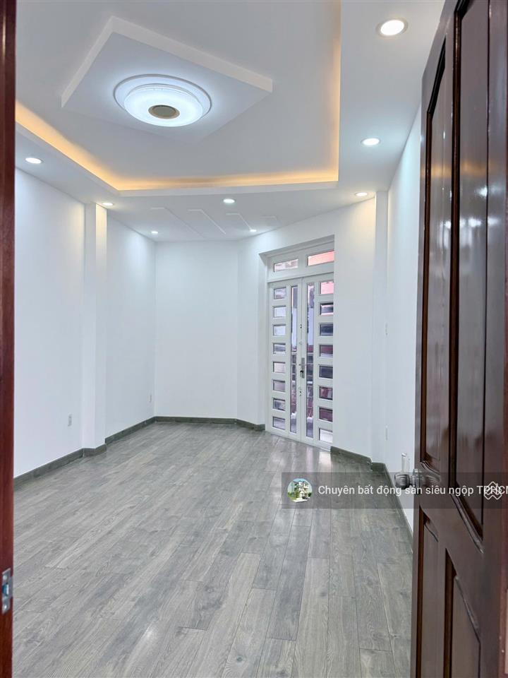 Chủ giảm trực tiếp 300tr còn 8.4tỷ nhà lô góc 5tầng shr đường trần thánh tông, phường 15, dt 75.3m2