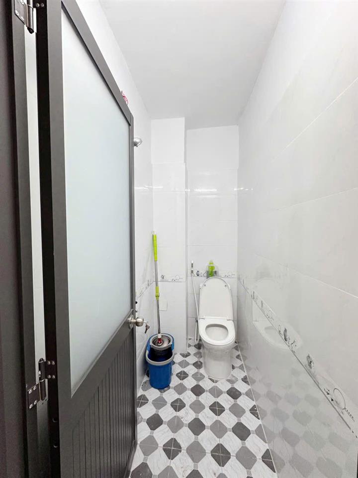Giảm 200tr còn 4,450 tỷ hương lộ 2  4 x 10  2 tầng đúc hẻm thông xe hơi đậu trước cửa  mới 100%