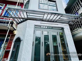 Bán nhà 4m x 7.5m quận 6 gần chợ phú lâm 2pn 2wc  giá chỉ 3,750 tỷ còn tl.nhà hoàn công đầy đủ