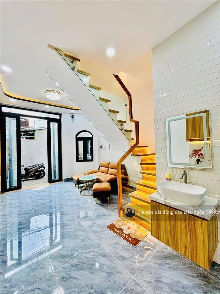 Bán nhà 4m x 7.5m quận 6 gần chợ phú lâm 2pn 2wc  giá chỉ 3,750 tỷ còn tl.nhà hoàn công đầy đủ