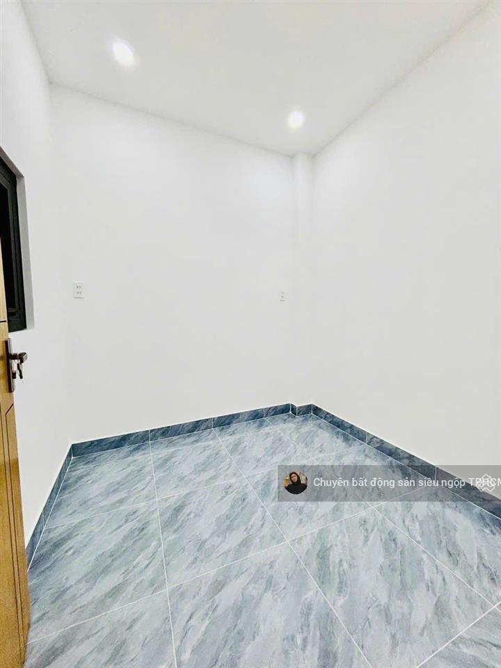 Bán nhà 4m x 7.5m quận 6 gần chợ phú lâm 2pn 2wc  giá chỉ 3,750 tỷ còn tl.nhà hoàn công đầy đủ